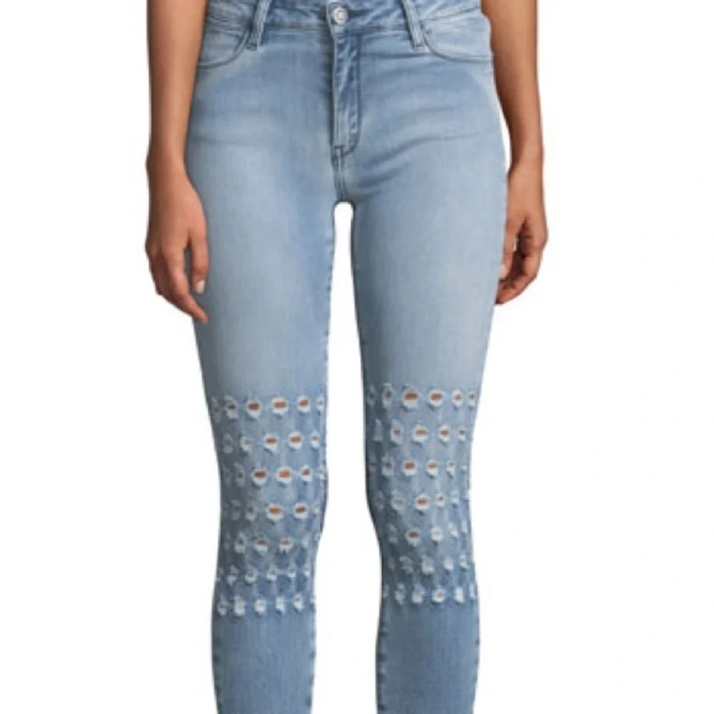 NWT Brokenbow Emma Mid Rise AI Rush Jeans Krystal White 28 Moto Ankle